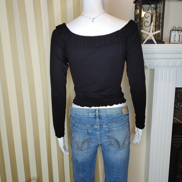 FOREVER 21 Y2K 90'S LONG SLEEVE RUCHED LACE-FRONT CROP TOP, BLACK 0X - Picture 4 of 7